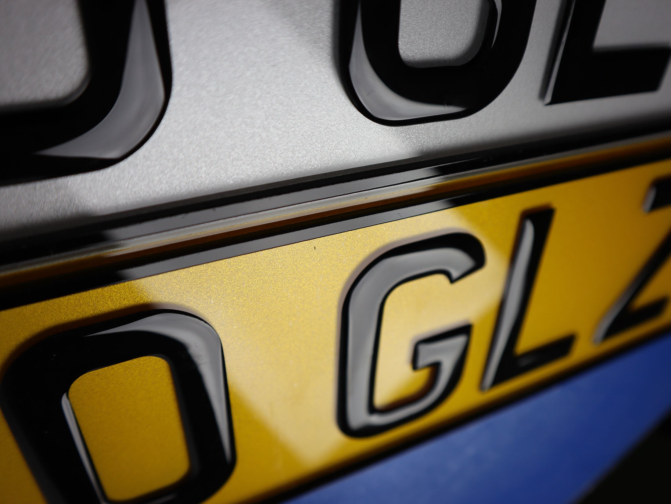 Elegant Pair of Gel 3D Number Plates with Raised Border LB02