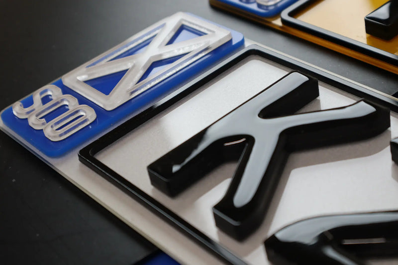 Scottish-Themed 4D Number Plates – Bold Borders & Badges LB40