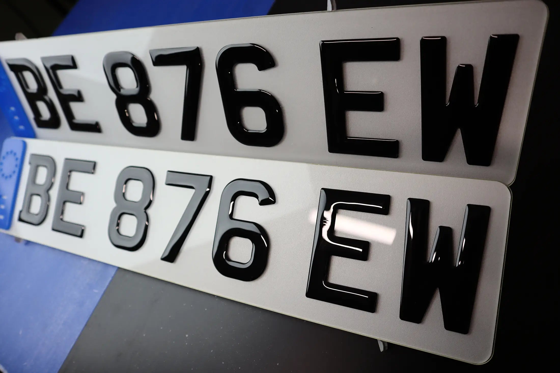Single Layer Gel Plate with Custom Blue Euro Badge - Belgian Edition LB62