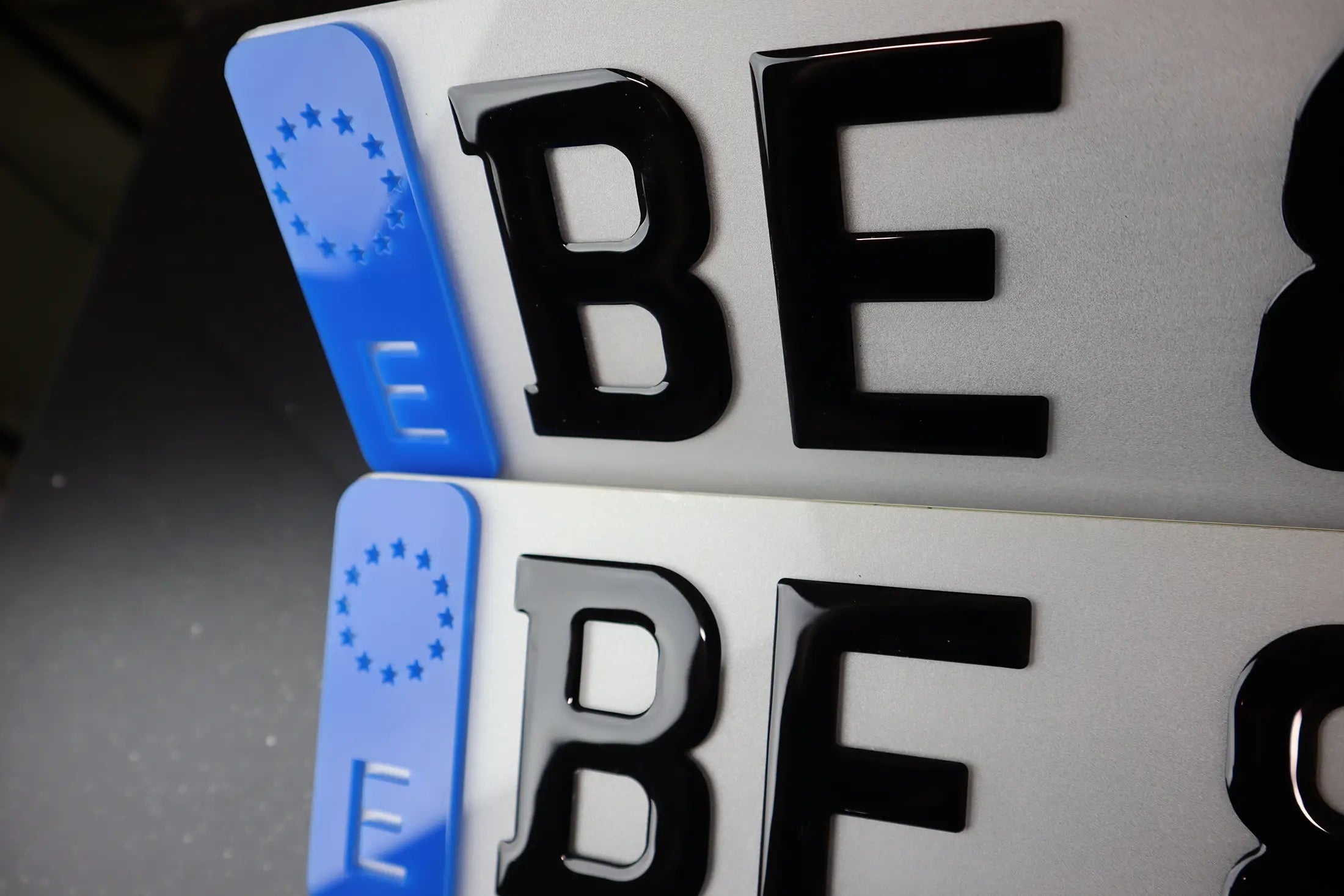 Single Layer Gel Plate with Custom Blue Euro Badge - Belgian Edition LB62