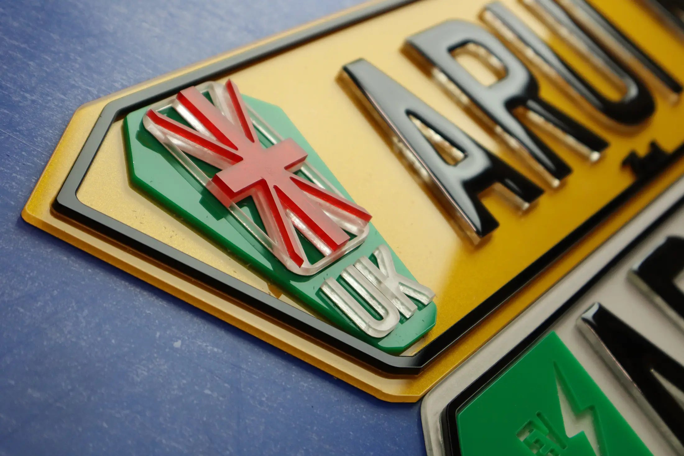 BMW 7 Series Double Custom 4D EV Plate with Green Sides LB67