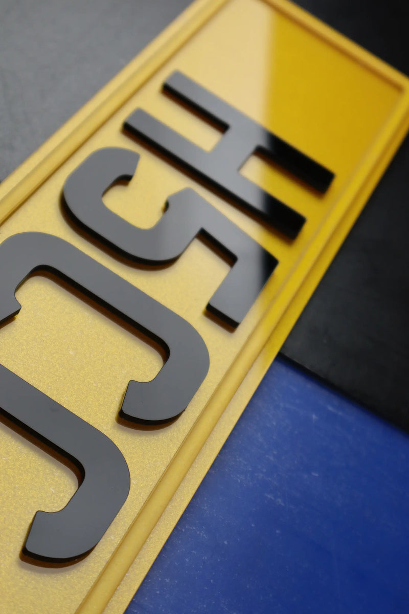 3mm Gloss 4D with Yellow Raised 4D Border Single Rear Number Plate Lookbook LB117