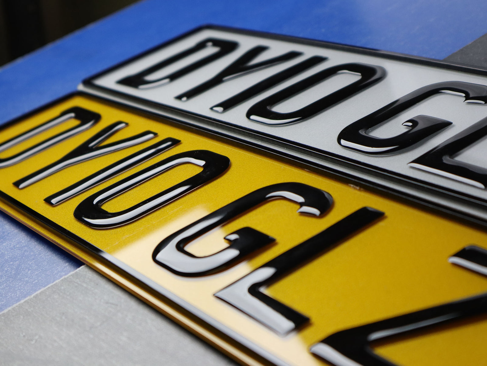 Elegant Pair of Gel 3D Number Plates with Raised Border LB02