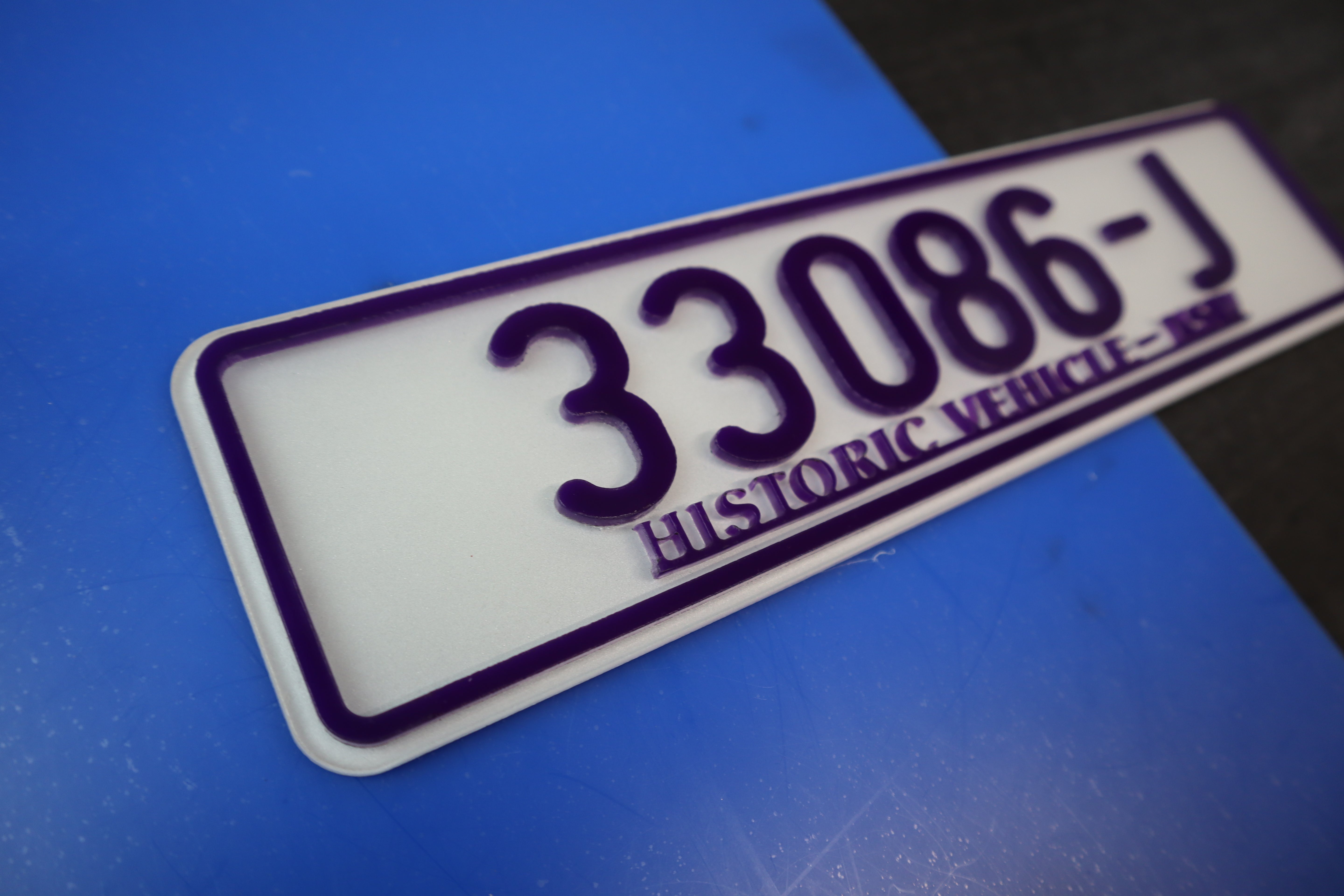 Elegance from Oz: Personalized Australian Custom Vehicle License Plate LB13