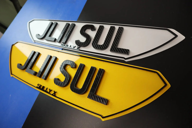 Ultimate Custom Ford Focus ST RS Plates: Carbon, 4D Border, and Integrated Slogan LB17