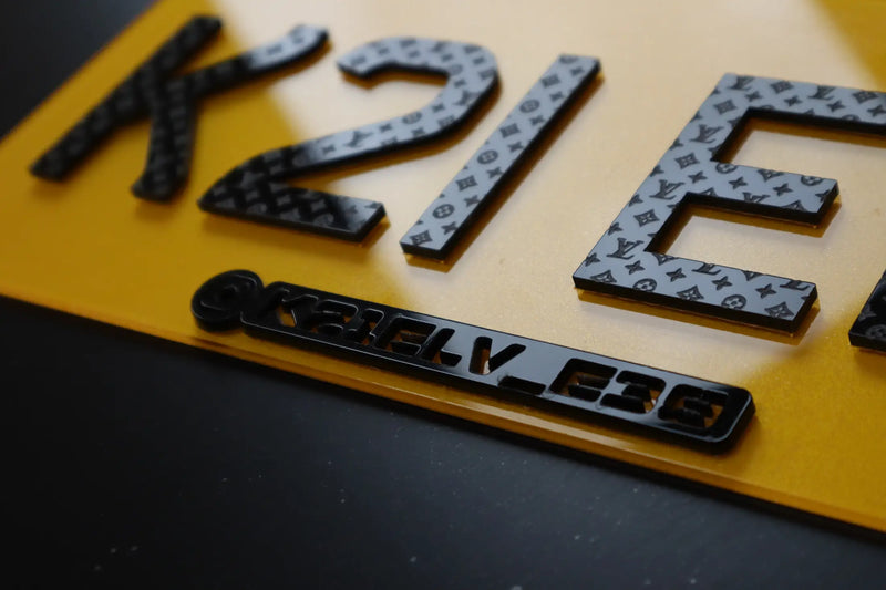 LV Tribute Plate for BMW E38 – Import Spec with IG Badge LB44