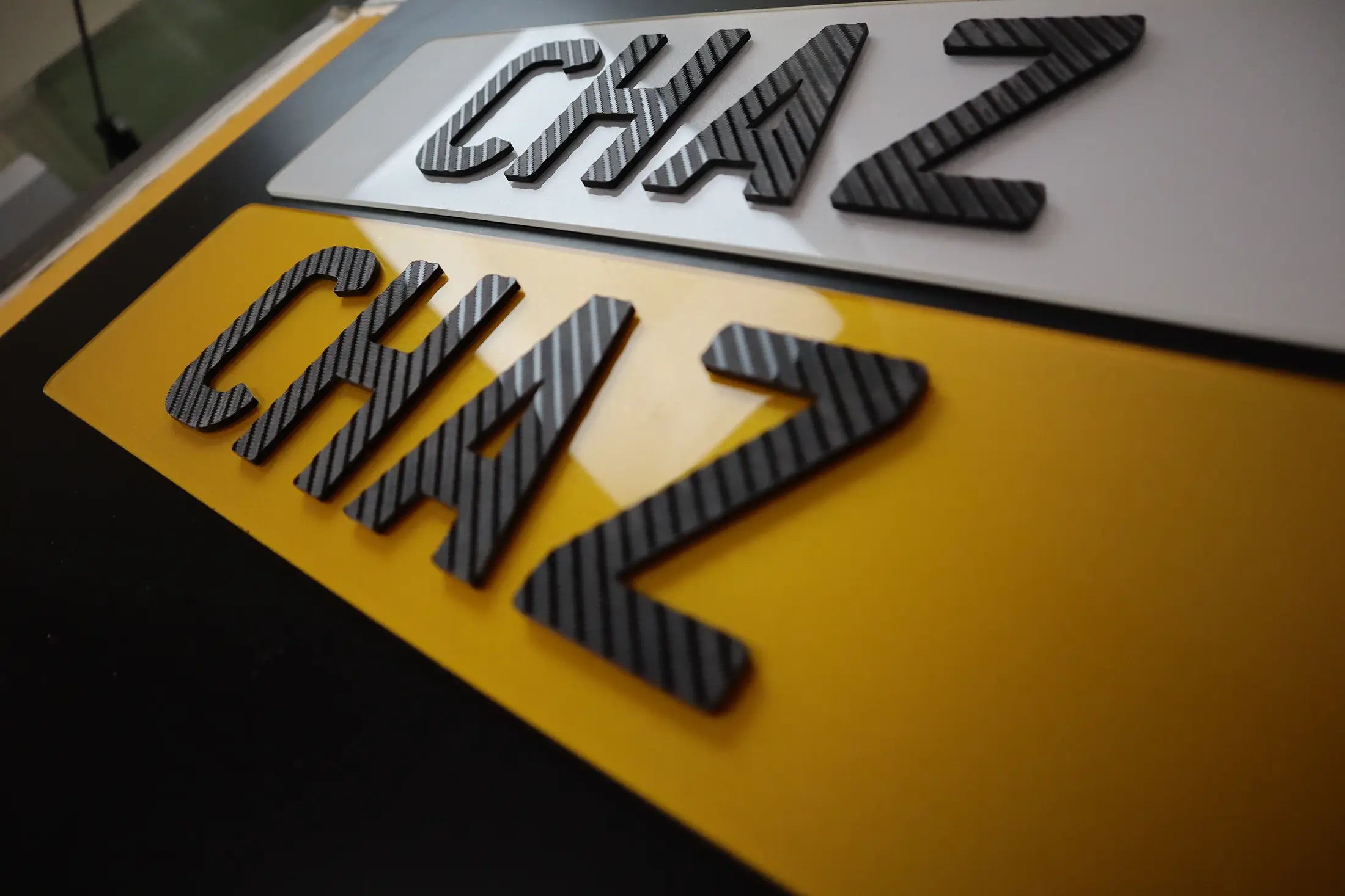 Custom Carbon-Style Show Plates for Truck Drivers LB45