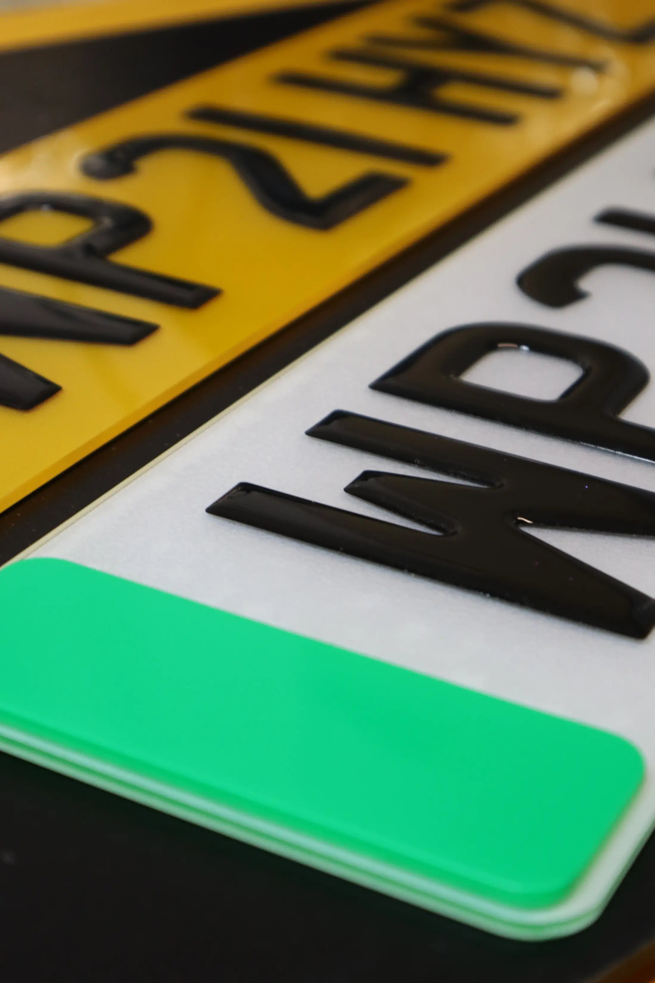 3D Gel Number Plate with Green Flash – EV Ready for Tesla LB48
