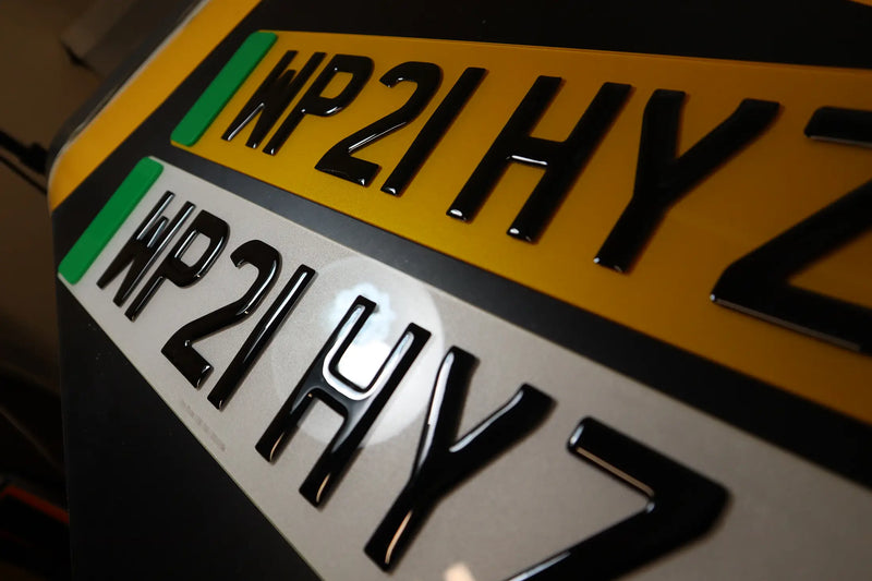 3D Gel Number Plate with Green Flash – EV Ready for Tesla LB48