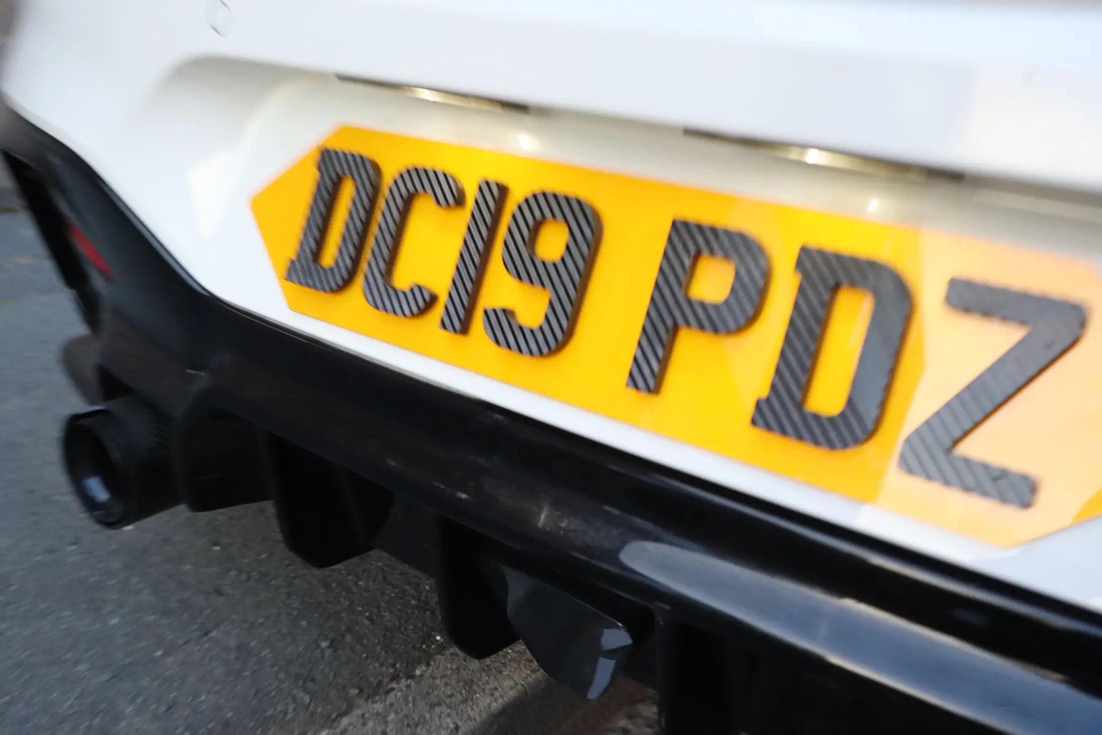 Custom Pointed 8mm Carbon Number Plates for BMW 1 Series LB51