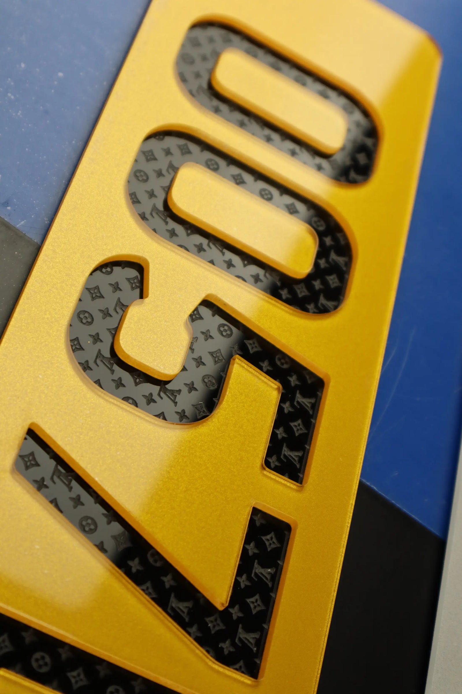 LV Tribute Negative Inverted Show Plate with Custom Laser-Engraved Logo LB75